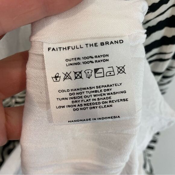 Faithfull the Brand Gabriela Midi Dress Black White Blance Animal Print US 2 - Picture 5 of 7